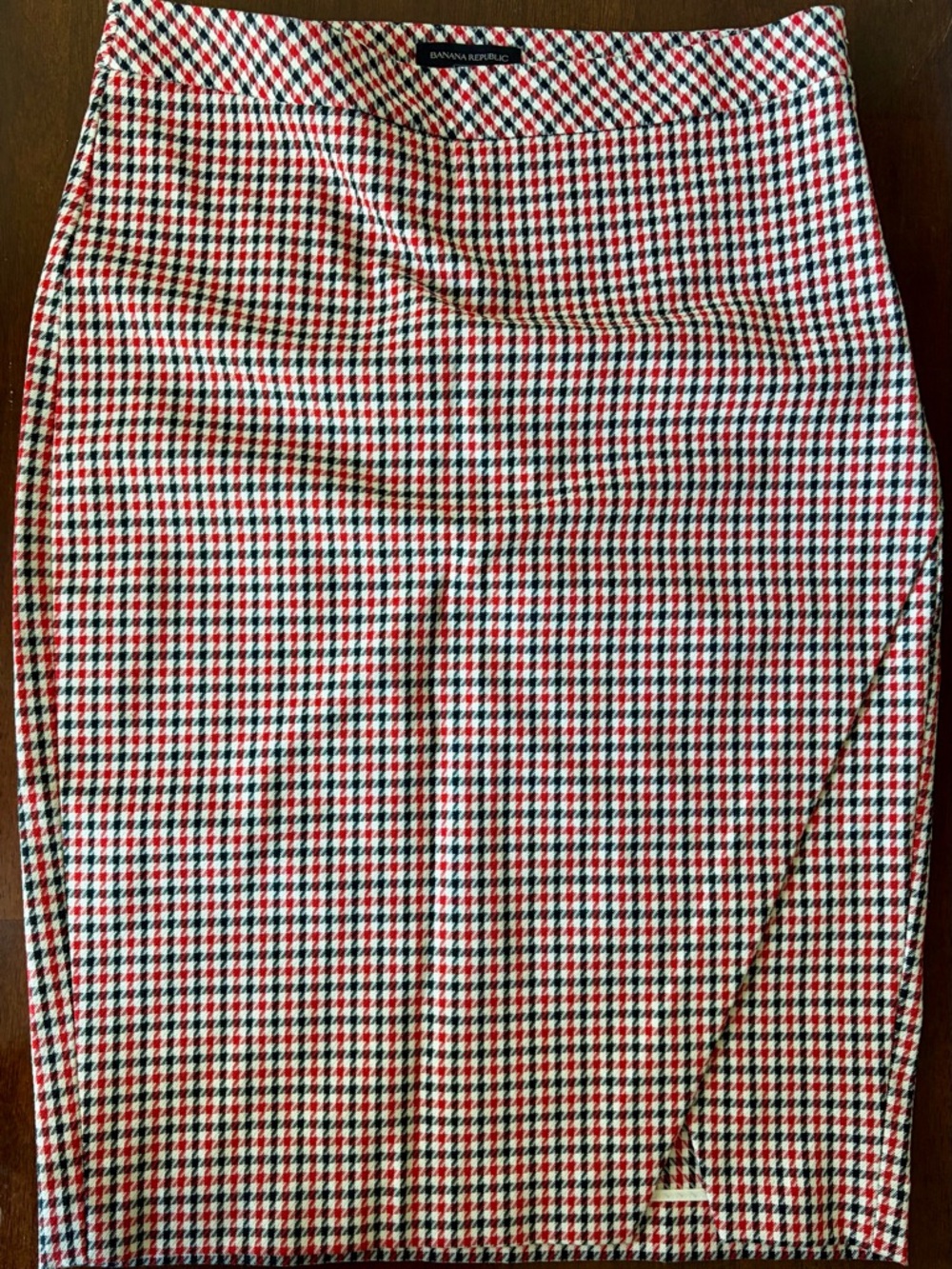 Banana Republic Red, Black & White Houndstooth Pencil Skirt